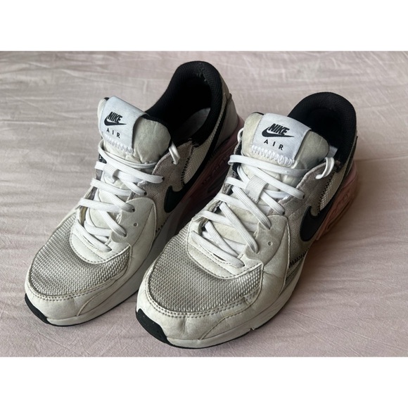 Nike Women’s Air Max Excee Sneaker - Picture 2 of 7